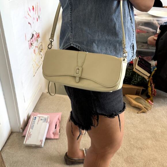 VTG Crossbody White Ivory Purse Bag 100% Leather - Picture 10 of 10